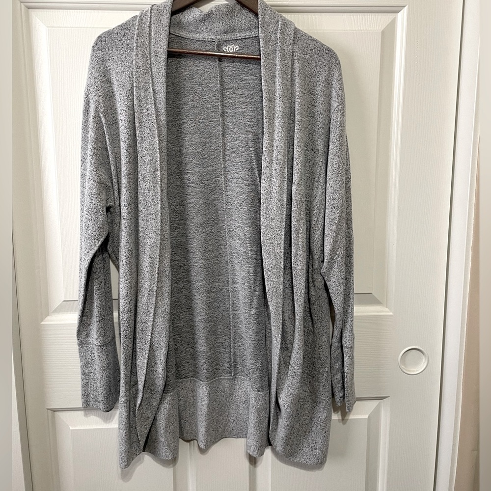 Maurices In Motion- Women’s Long sleeve cover up, size XL